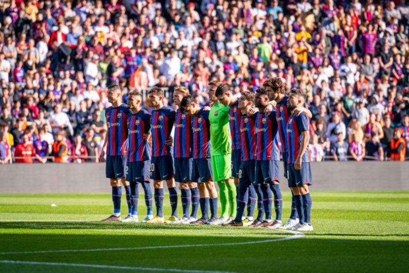 La Liga: Barcelona y Espanyol igualan 1-1 en accidentado derbi