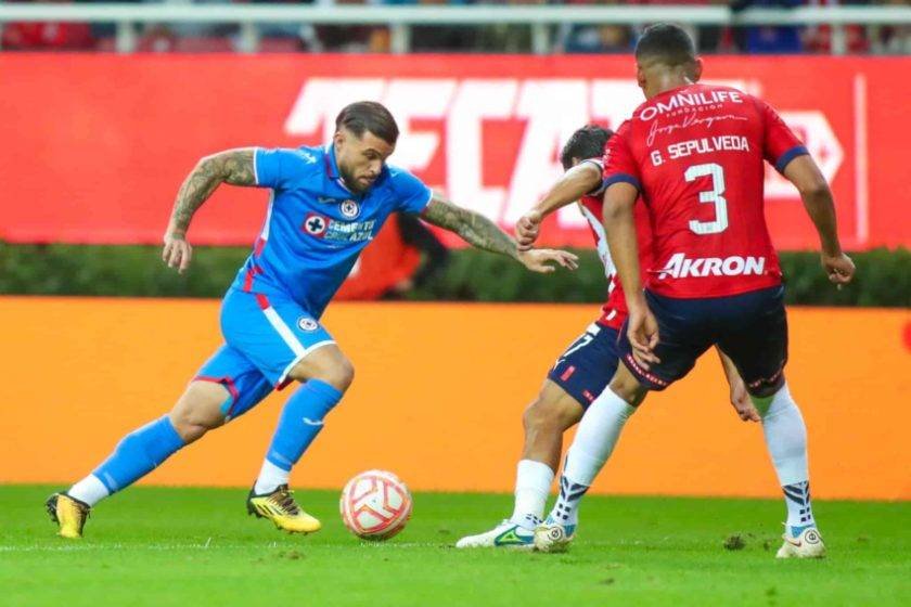 Cruz Azul vence 2-0 a Chivas y es campeón de la Copa Sky