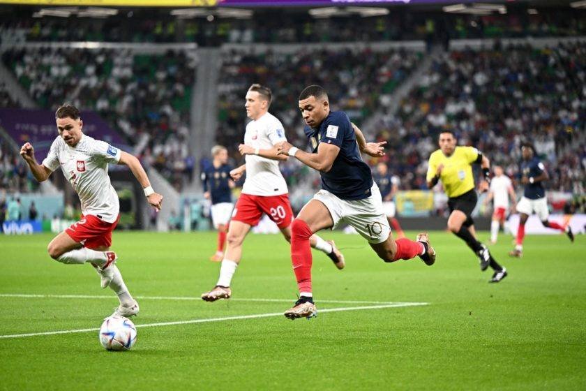 Francia, con paso de campeón, derrota 3-1 a Polonia 