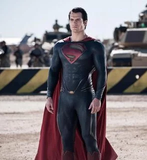 Henry Cavill cambió a Superman por Warhammer 40k