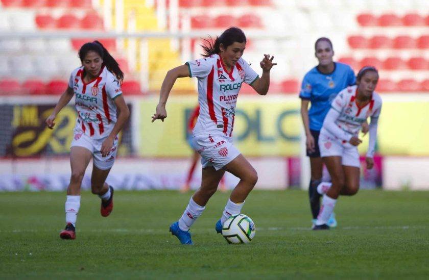 Chivas Femenil viene de atrás para derrotar 3-1 a las Centellas