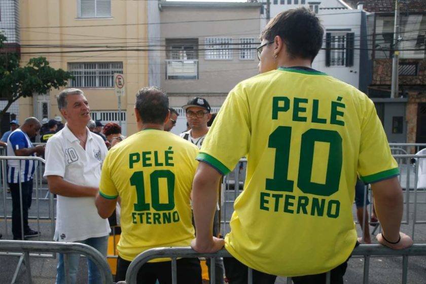 Pelé: Despiden miles al Rey durante homenaje público