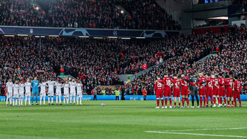 Real Madrid golea 5-2 al Liverpool y prácticamente define la eliminatoria