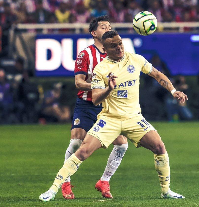 América aplasta 4-2 a las Chivas en el clásico