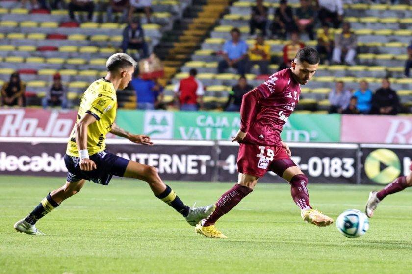 Mineros liga triunfos en la Liga de Expansión 