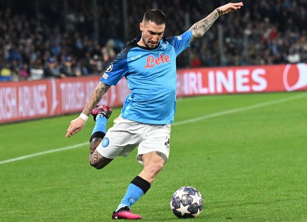 Napoli aplasta 5-0 al Frankfurt y está en cuartos