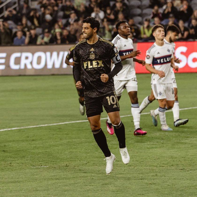 Doblete de Carlos Vela le da el pase al LAFC en la Concacaf. 