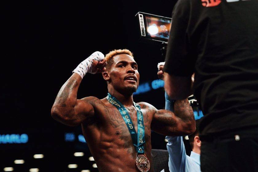 Jermal Charlo enfrentará a Saúl El Canelo Álvarez el 30 de septiembre en Las Vegas. 