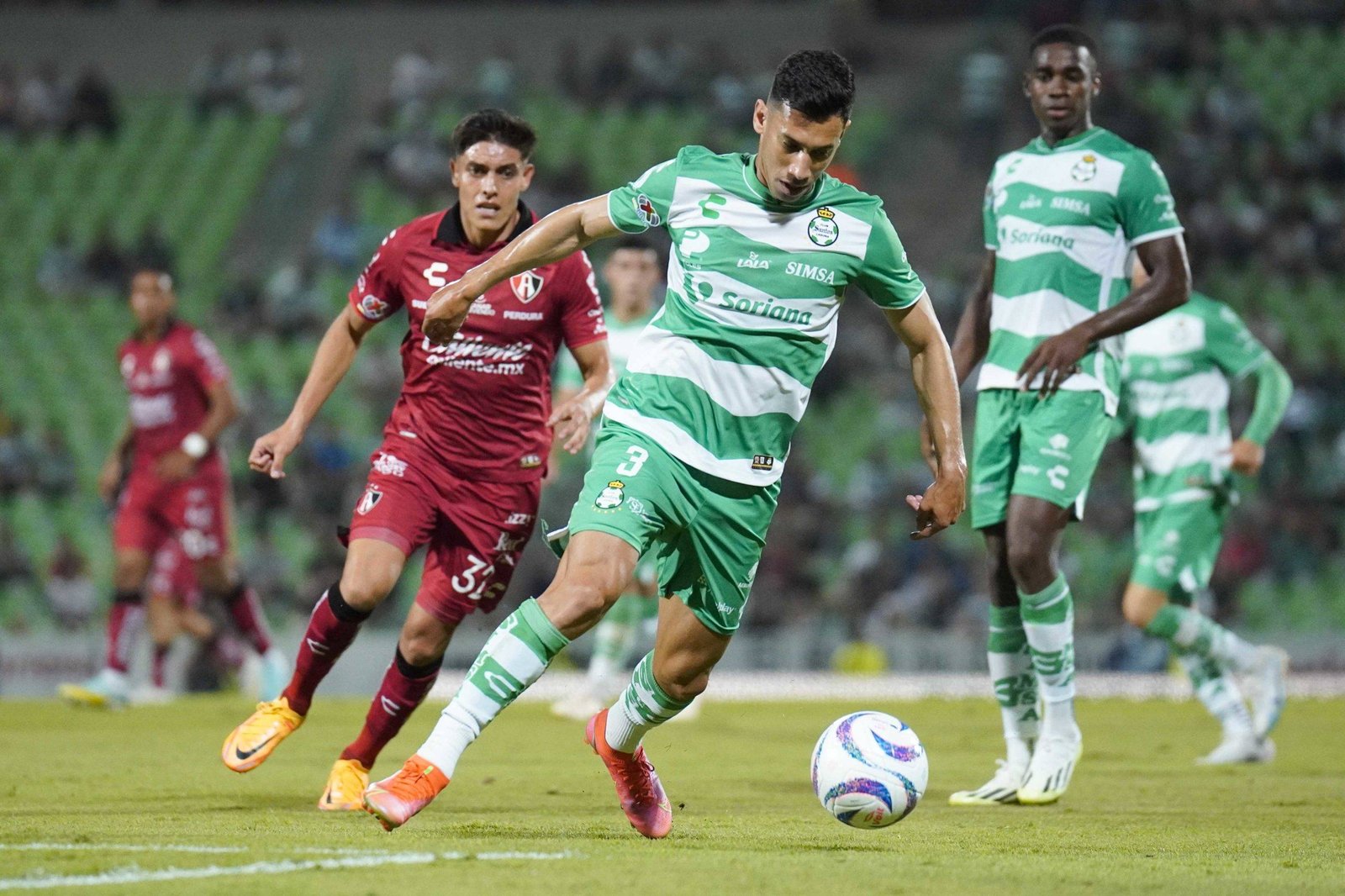 Lee más sobre el artículo Empate sin goles entre Santos Laguna y Atlas FC en el Estadio Corona