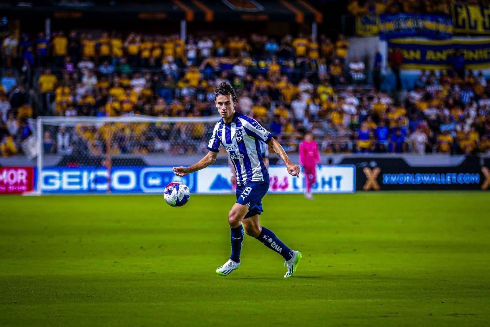 Rayados y Querétaro son los dos únicos equipos mexicanos con vida en el torneo.