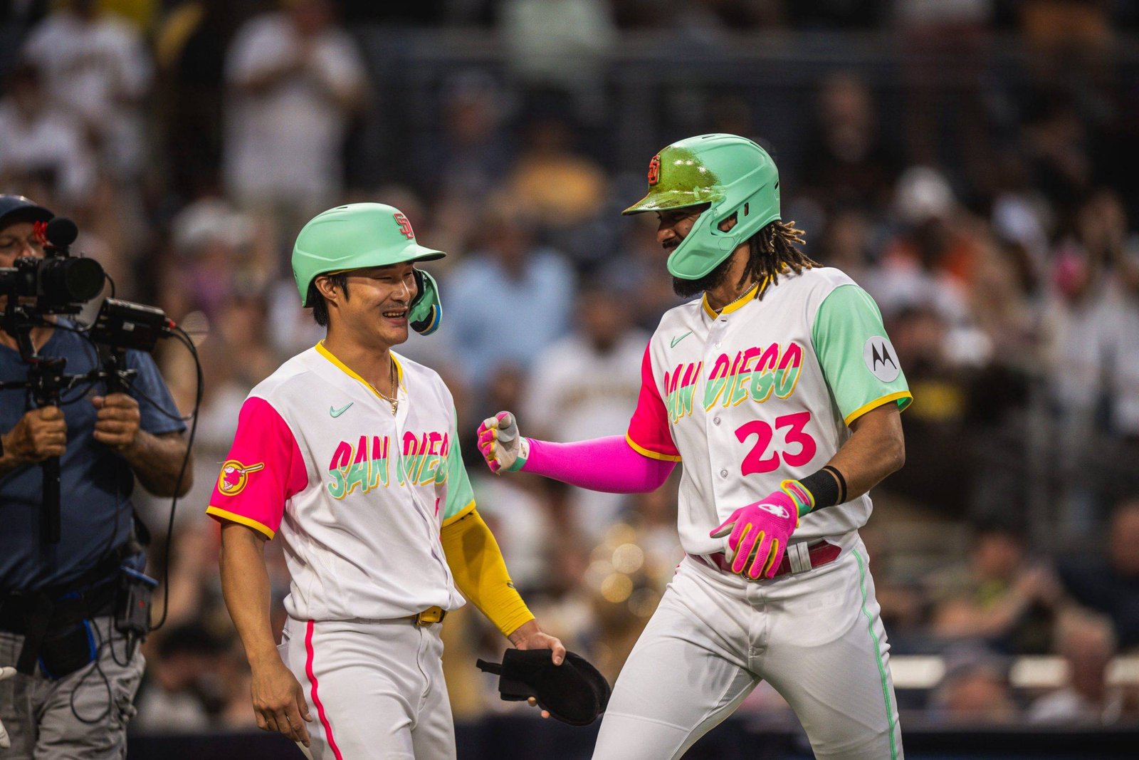 Padres ganaron los juegos 2 y 3 de la serie ante los Giants.