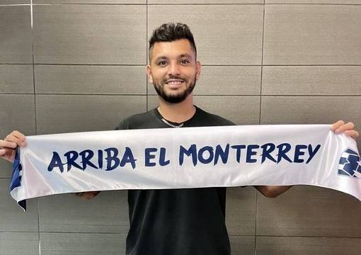 JESÚS TECATITO CORONA, jugador de los RAYADOS.