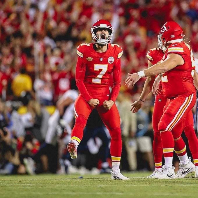 Los Chiefs y Mahomes dejaron en el camino a los Broncos.