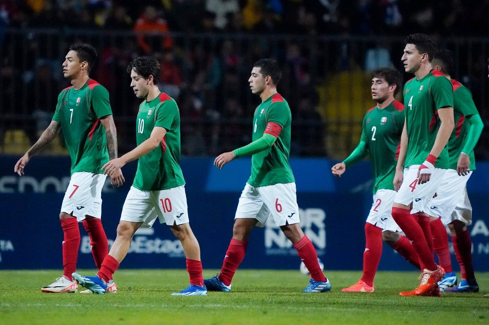 Duro tropiezo para México en el inicio del futbol panamericano.