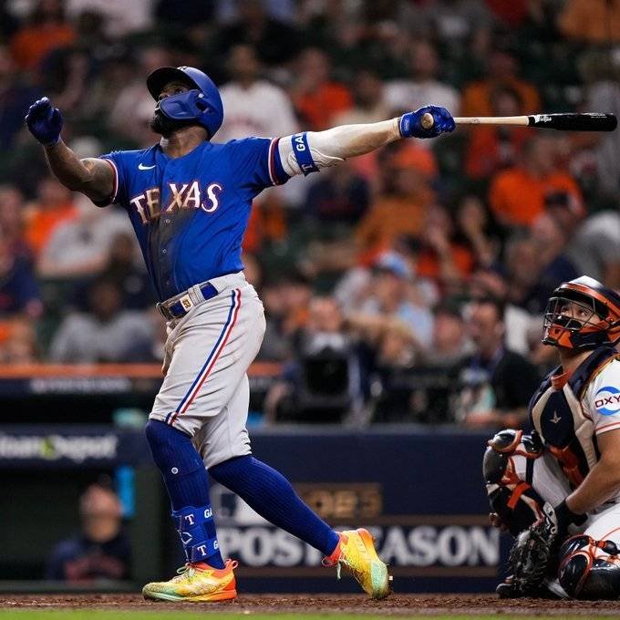 Los Rangers vencieron 11- 4 a los Astros. 