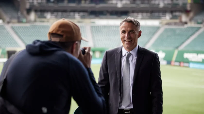 Neville fue presentado como nuevo entrenador de Portland. 