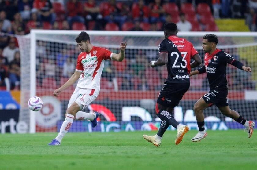 Atlas y Necaxa igualaron sin goles en una temporada para el olvido. 