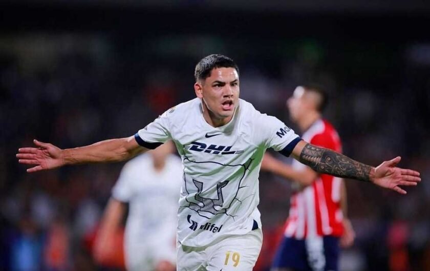 TORO FERNÁNDEZ deja a PUMAS para jugar en CRUZ AZUL. 