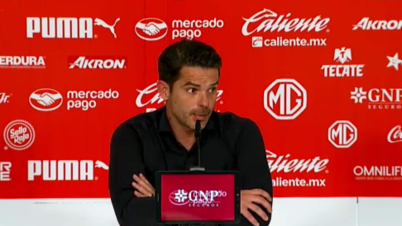 FERNANDO GAGO, director técnico de CHIVAS.