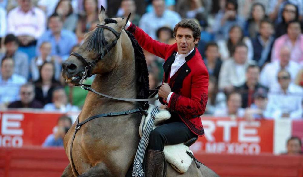 Pablo Hermoso de Mendoza encabeza corrida a beneficio de Acapulco