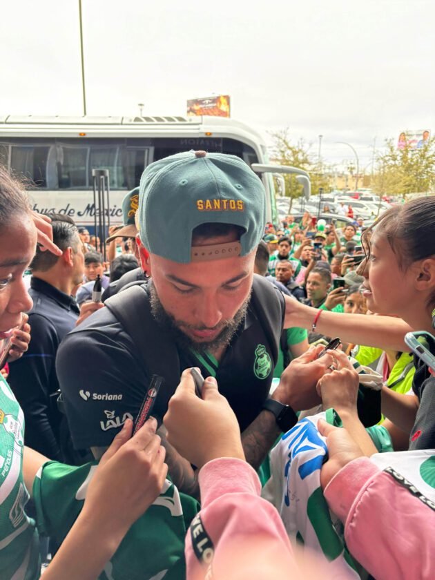 Reciben miles a Santos Laguna en Ciudad Juárez