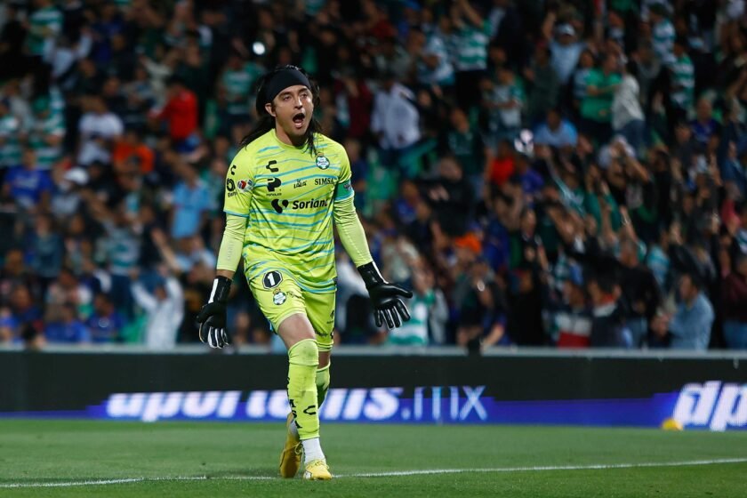 Santos Laguna vence 3-0 al Cruz Azul