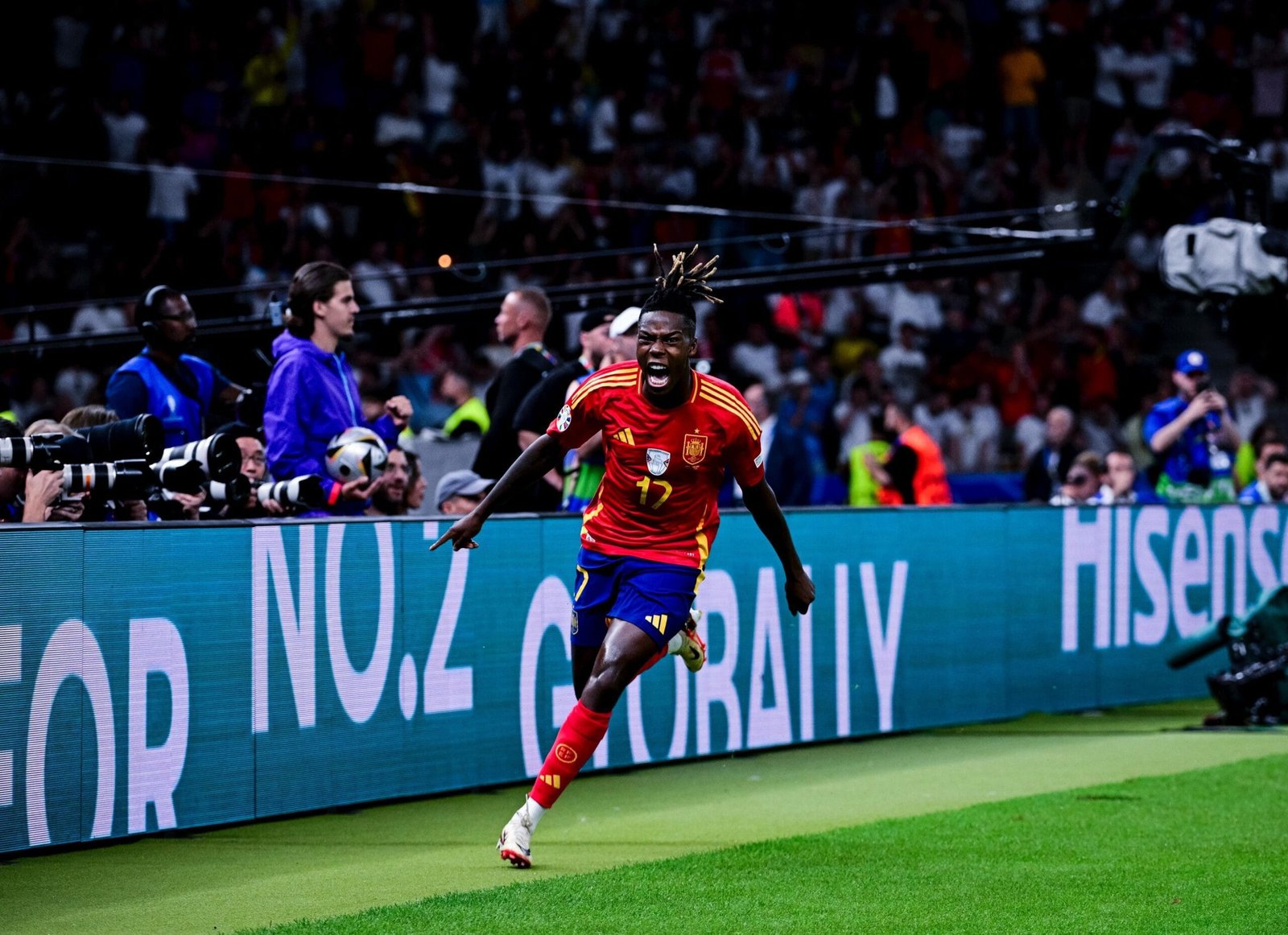 Eurocopa: España campeón vence 2-1 a Inglaterra