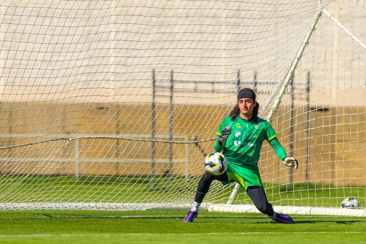 Carlos Acevedo, arquero de Santos Laguna en la Liga MX. 