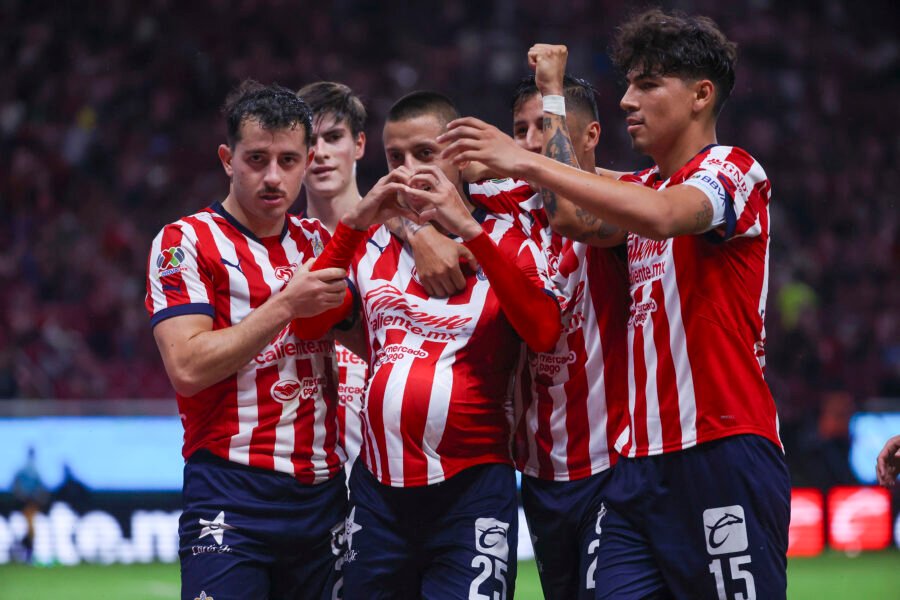 Cruz Azul vs Chivas Apertura 2024 esto costarán los boletos