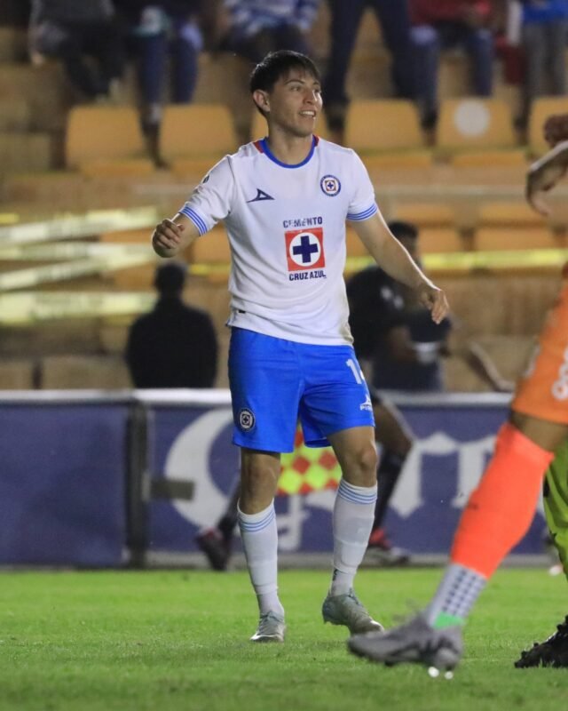 Cruz Azul derrotó 3-1 a los Alebrijes de Oaxaca. 