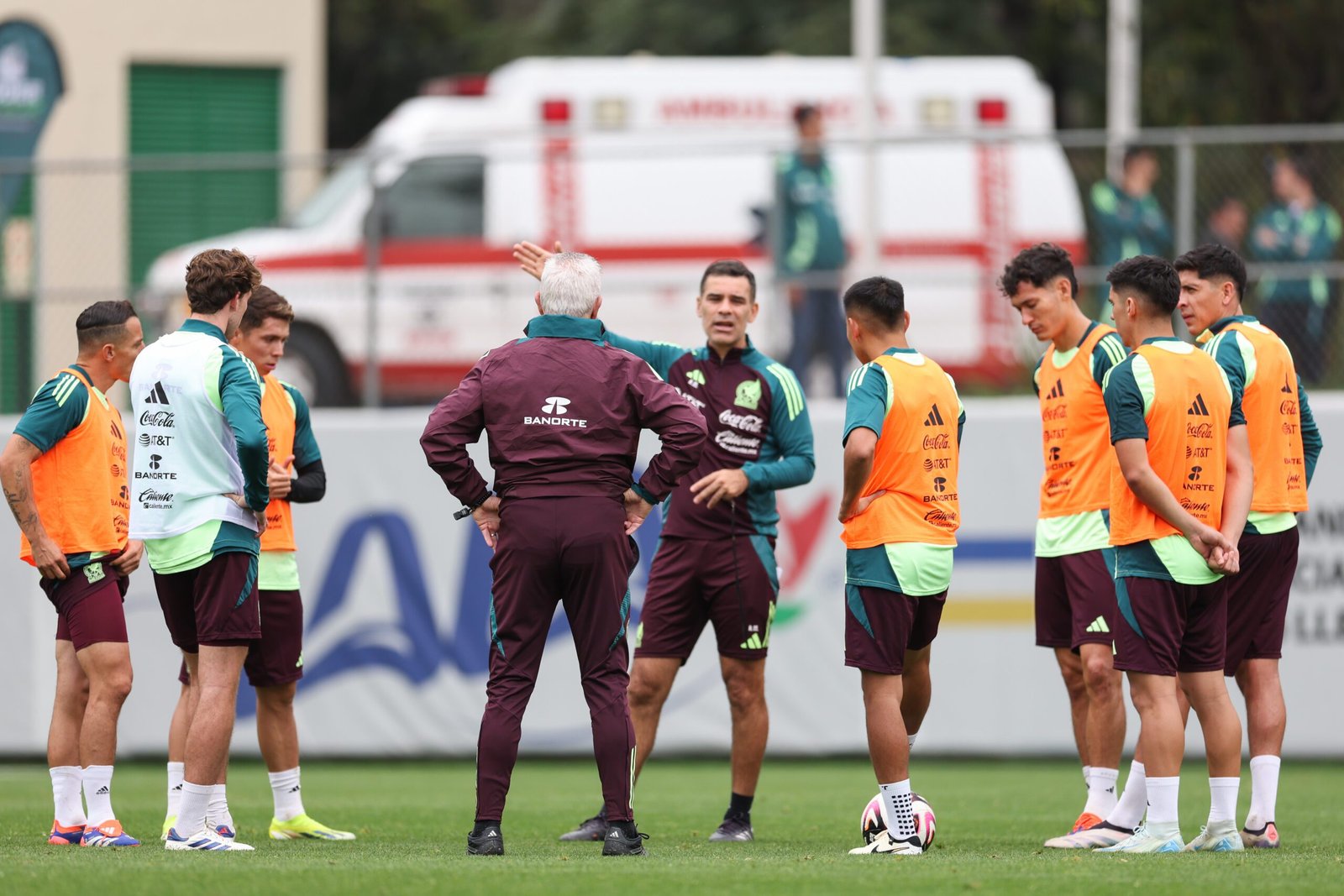 La Selección Nacional de México entrena con plantel completo rumbo a su primer compromiso de la Fecha FIFA