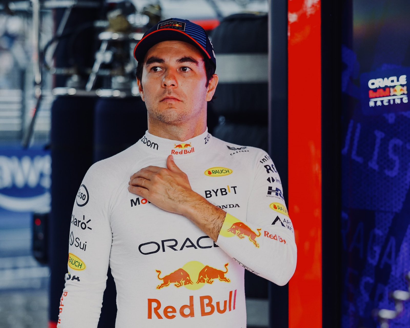 Checo Pérez finaliza 11 en el Gran Premio de Brasil, mientras Verstappen se consolida como líder