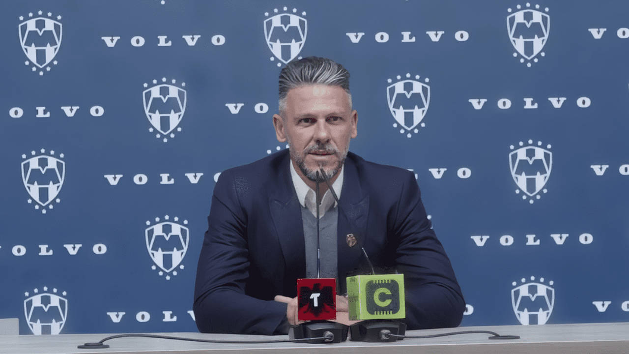 Martín Demichelis director técnico de los Rayados del Monterrey.