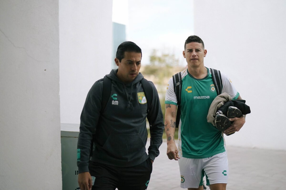 James Rodríguez fue presentado como nuevo jugador del León. 