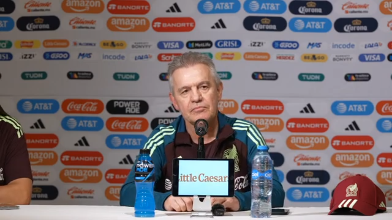 Lee más sobre el artículo Javier Aguirre Evita Polémicas con Messi y Argentina: Preparación Mexicana de Cara al Partido Contra River Plate