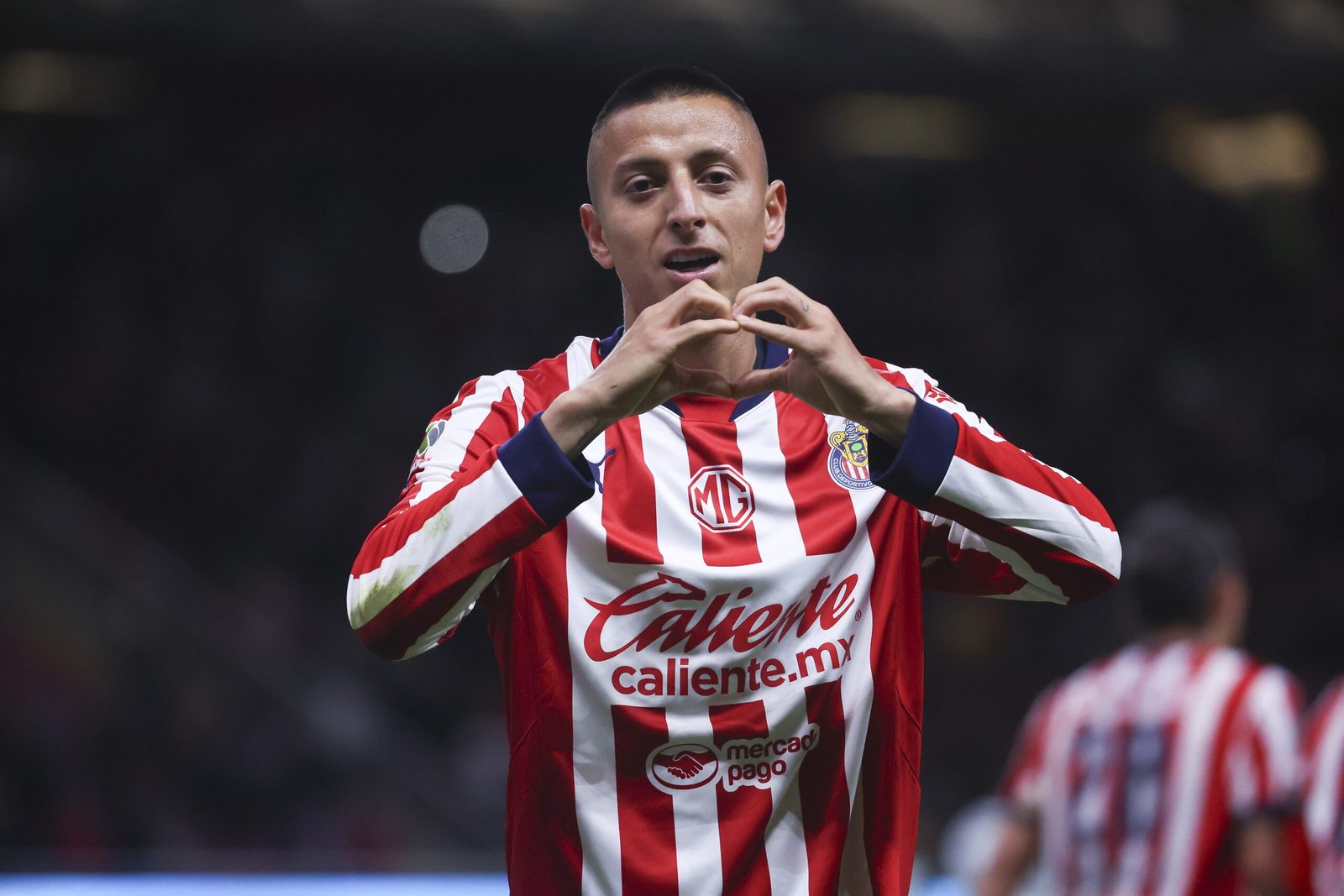 Roberto Piojo Alvarado marcó el único gol de las Chivas.