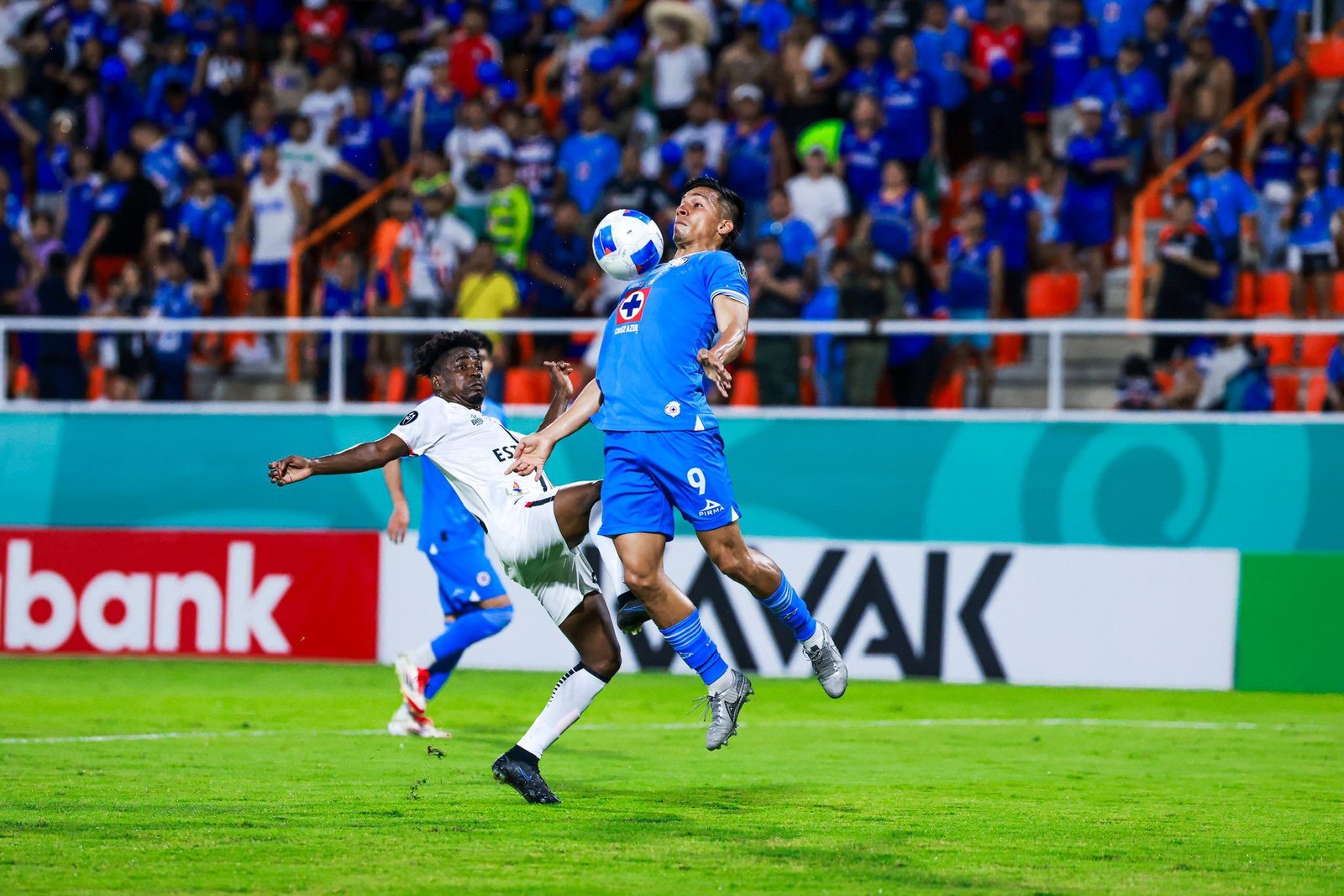 En este momento estás viendo Cruz Azul vence 2-0 a Real Hope en la Concacaf