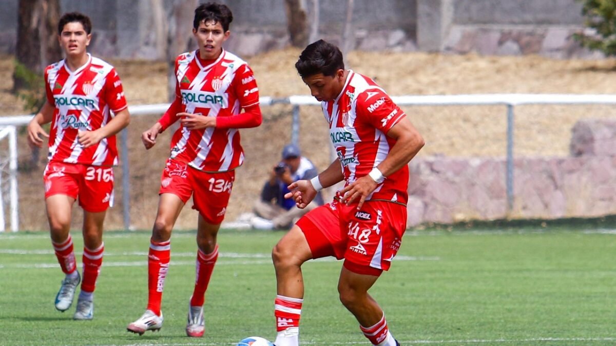 Necaxa empató 1-1 con Santa Ana