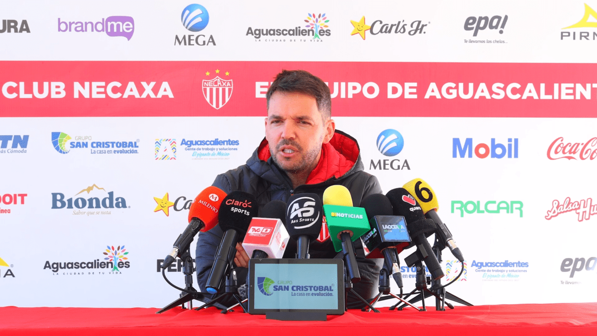 Nicolás Larcamón, entrenador del Necaxa